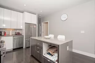 2 West 6th, Boston, MA 02127 - Photo 7