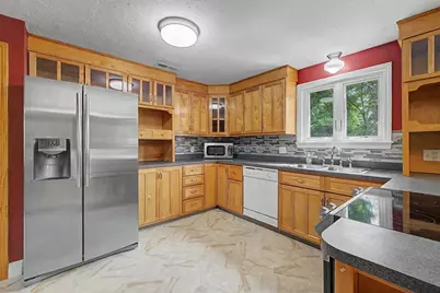 92 Alvord Street, South Hadley, MA 01075 - Photo 9