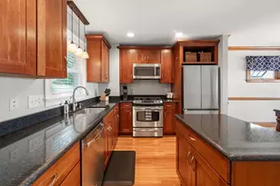 10 Barclay Rd, Boston, MA 02132 - Photo 9