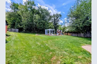 349 Summer St, Franklin, MA 02038 - Photo 21