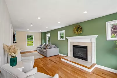 349 Summer St, Franklin, MA 02038 - Photo 5