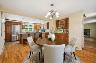 6 Anna St, Chelmsford, MA 01863 - Photo 7