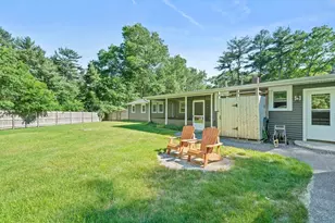 200 Pleasant St, Pembroke, MA 02359 - Photo 25