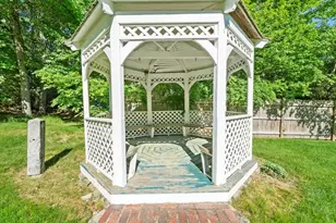 200 Pleasant St, Pembroke, MA 02359 - Photo 27