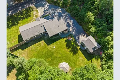 200 Pleasant St, Pembroke, MA 02359 - Photo 29