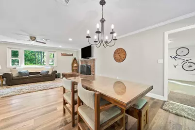 200 Pleasant St, Pembroke, MA 02359 - Photo 9