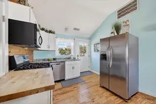 33 Oceanside Dr, Scituate, MA 02066 - Photo 33