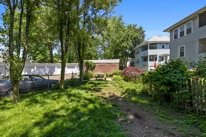70 Wren St, Boston, MA 02132 - Photo 19