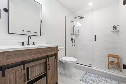 66,66-R,70 Wren St, Boston, MA 02132 - Photo 9