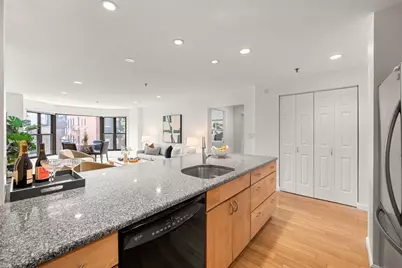 16 Harcourt St #4C, Boston, MA 02116 - Photo 7