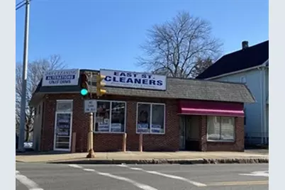 423 East St, Chicopee, MA 01020 - Photo 1