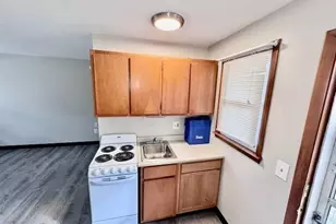 21 Dwight, Agawam, MA 01001 - Photo 3
