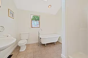 8 Winthrop Ave, Duxbury, MA 02332 - Photo 15