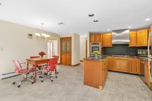83 Tanglewood Dr, Stoughton, MA 02072 - Photo 9