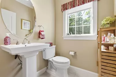 527 Salem St #3, Lynnfield, MA 01940 - Photo 15