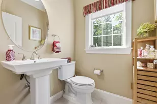 527 Salem St, Lynnfield, MA 01940 - Photo 15