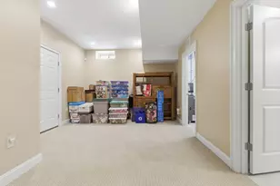 527 Salem St, Lynnfield, MA 01940 - Photo 31
