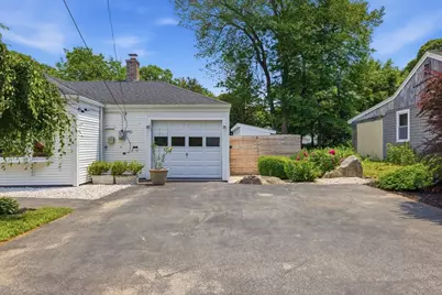 22 Priscilla Cir, Weymouth, MA 02188 - Photo 3