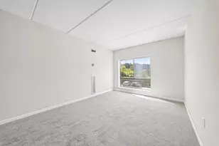 14 Heron St, Boston, MA 02132 - Photo 7