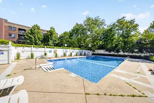 14 Heron St, Boston, MA 02132 - Photo 11