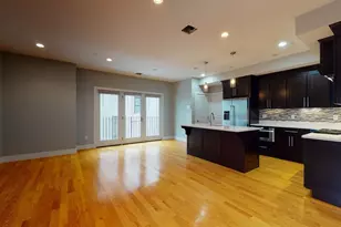 41 W 2nd St, Boston, MA 02127 - Photo 5