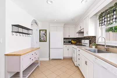 47 Old Colony Ln #240, Marshfield, MA 02050 - Photo 3