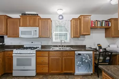 25 Ridgefield Dr., Nashua, NH 03062 - Photo 9