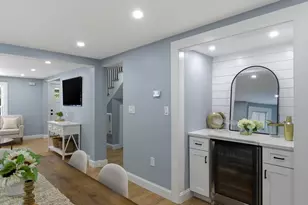 8 Linden Rd, Melrose, MA 02176 - Photo 11