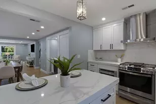 8 Linden Rd, Melrose, MA 02176 - Photo 9
