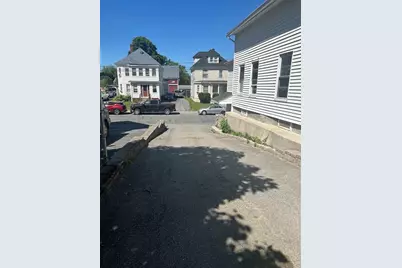 22 Barker St, Methuen, MA 01844 - Photo 3