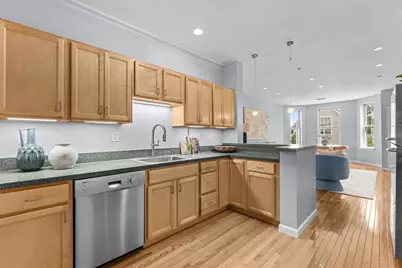 190 F St #6, Boston, MA 02127 - Photo 9