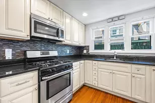 546 Shirley St, Winthrop, MA 02152 - Photo 11