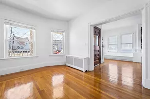 546 Shirley St, Winthrop, MA 02152 - Photo 5