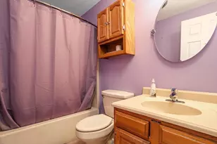 909 Ridgefield Cir, Clinton, MA 01510 - Photo 21