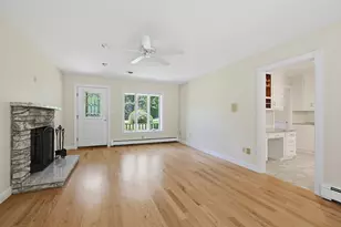 19 Windsor Dr, Foxboro, MA 02035 - Photo 11