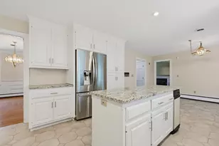 19 Windsor Dr, Foxboro, MA 02035 - Photo 7