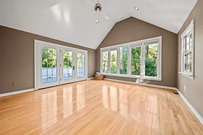 158 King St, Groveland, MA 01834 - Photo 5