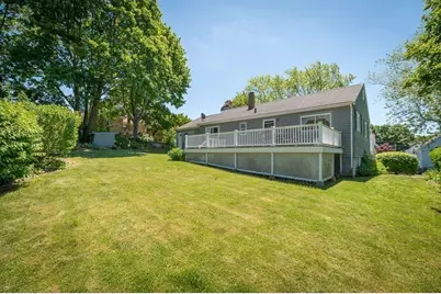 18 Traverse Street, Gloucester, MA 01930 - Photo 3