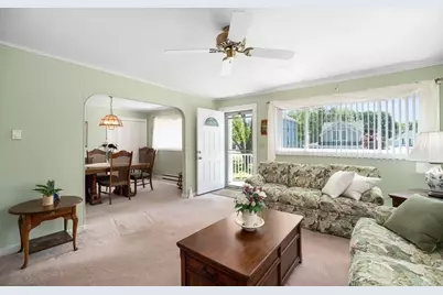 18 Traverse Street, Gloucester, MA 01930 - Photo 19