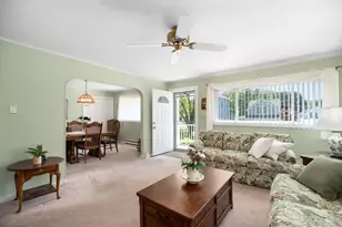 18 Traverse St, Gloucester, MA 01930 - Photo 17