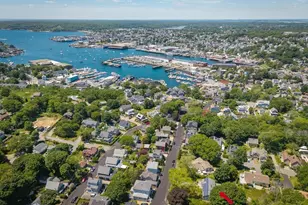 18 Traverse St, Gloucester, MA 01930 - Photo 3