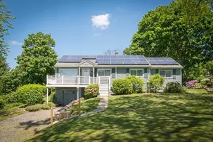 18 Traverse St, Gloucester, MA 01930 - Photo 5
