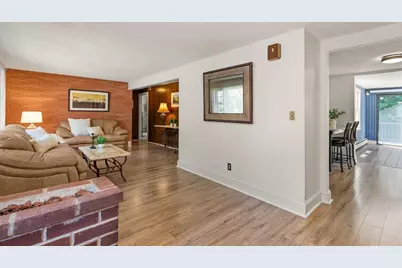 3 Carmen Avenue, Stoneham, MA 02180 - Photo 5