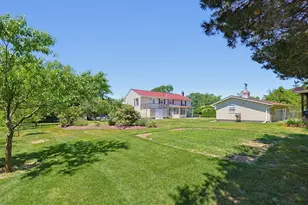 22 Fisher St, Attleboro, MA 02703 - Photo 25