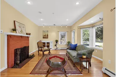 12 Middle St, Lexington, MA 02421 - Photo 3