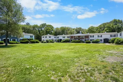56 Roberts Dr #56, Bedford, MA 01730 - Photo 15
