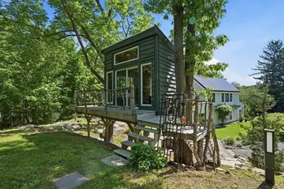 108 Kilby St, Hingham, MA 02043 - Photo 31