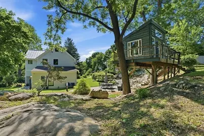 108 Kilby St, Hingham, MA 02043 - Photo 33
