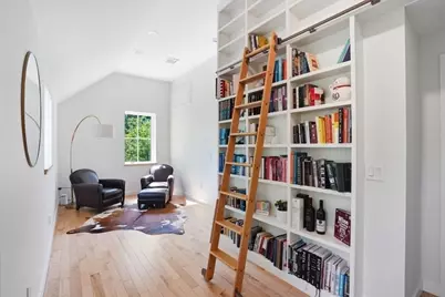 108 Kilby St, Hingham, MA 02043 - Photo 19