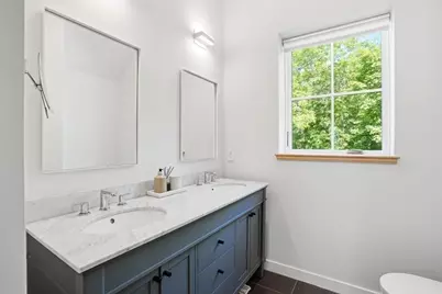 108 Kilby St, Hingham, MA 02043 - Photo 25